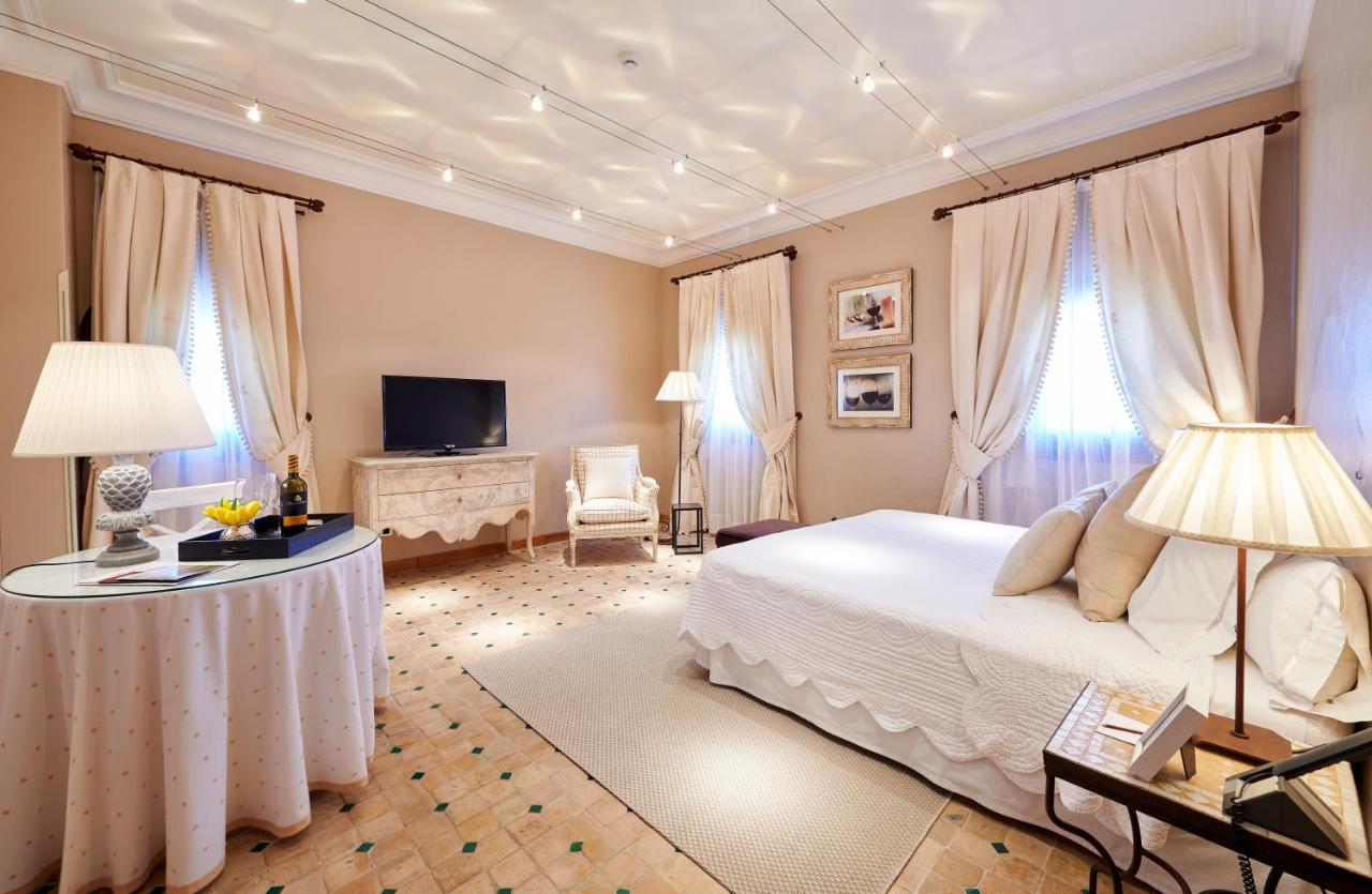 Hotel Pago De Cirsus Аблитас Экстерьер фото