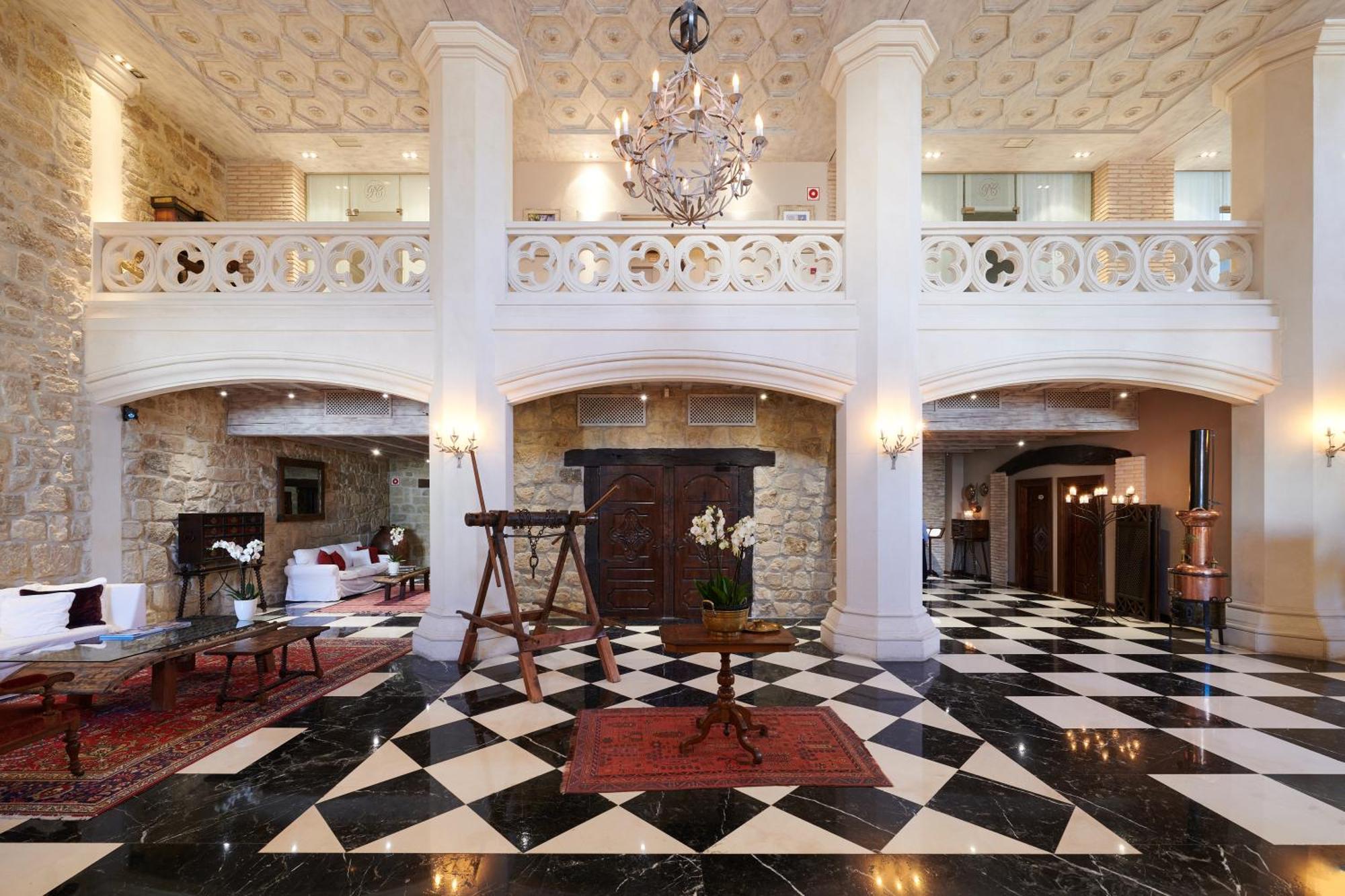 Hotel Pago De Cirsus Аблитас Экстерьер фото