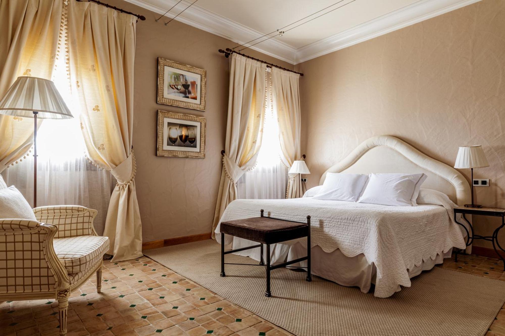 Hotel Pago De Cirsus Аблитас Экстерьер фото